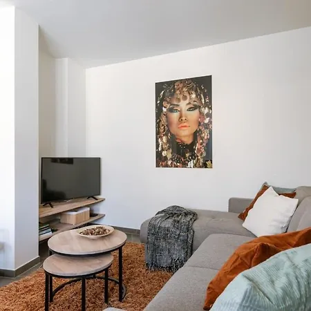 Appartement Pleasant Near The Center Of