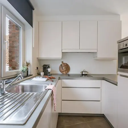 Pleasant Near The Center Of Appartement *